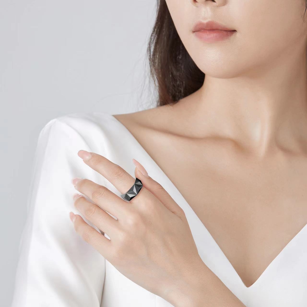 PUSOMILI V Cube Wide Ring in Plated Black Gold